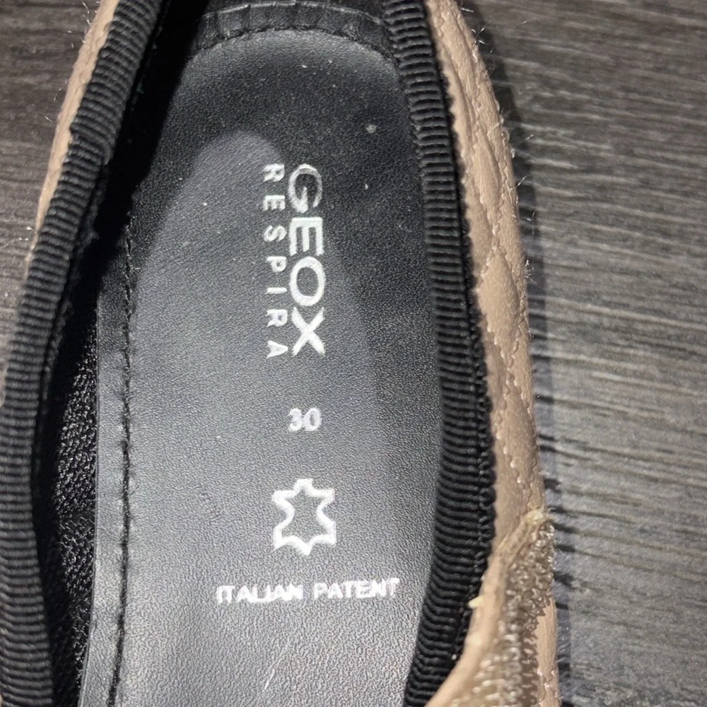 Geox Girls Pile Respira Quilted Mary Jane Flats Size 30 EU/ 12 US Tan/Black
